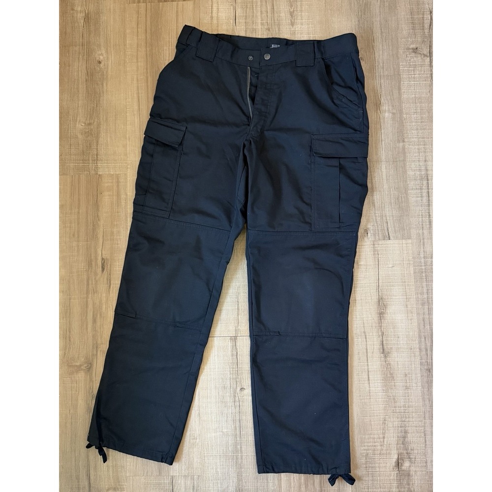 5.11 Tactical Men's Black Cargo Pants Large Regular 65% Polyester 35% Cotton